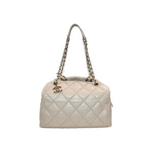 item Chanel chain bag beige leather Shoulder Bag cute